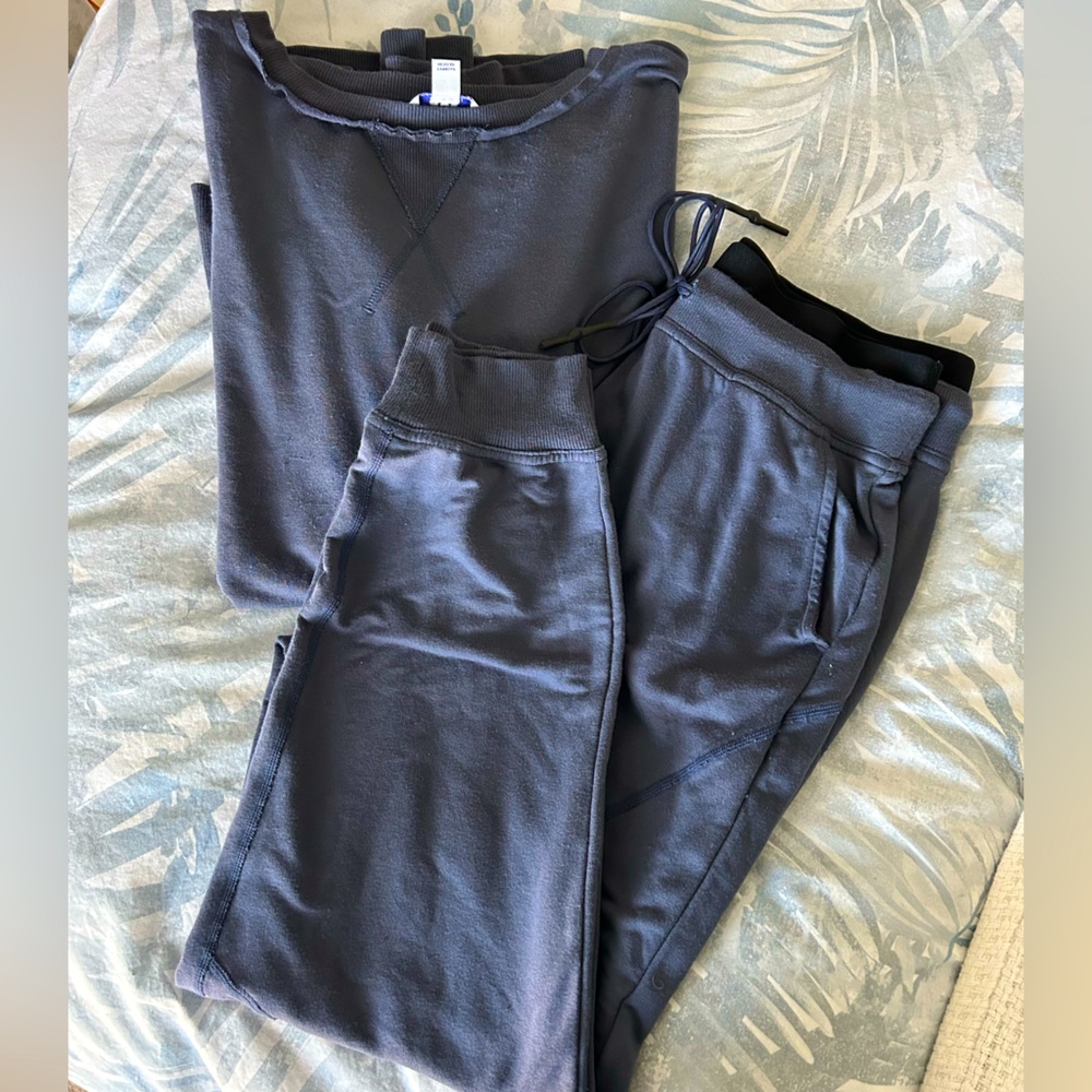 NAVY JoyLab Sweat Outfit
